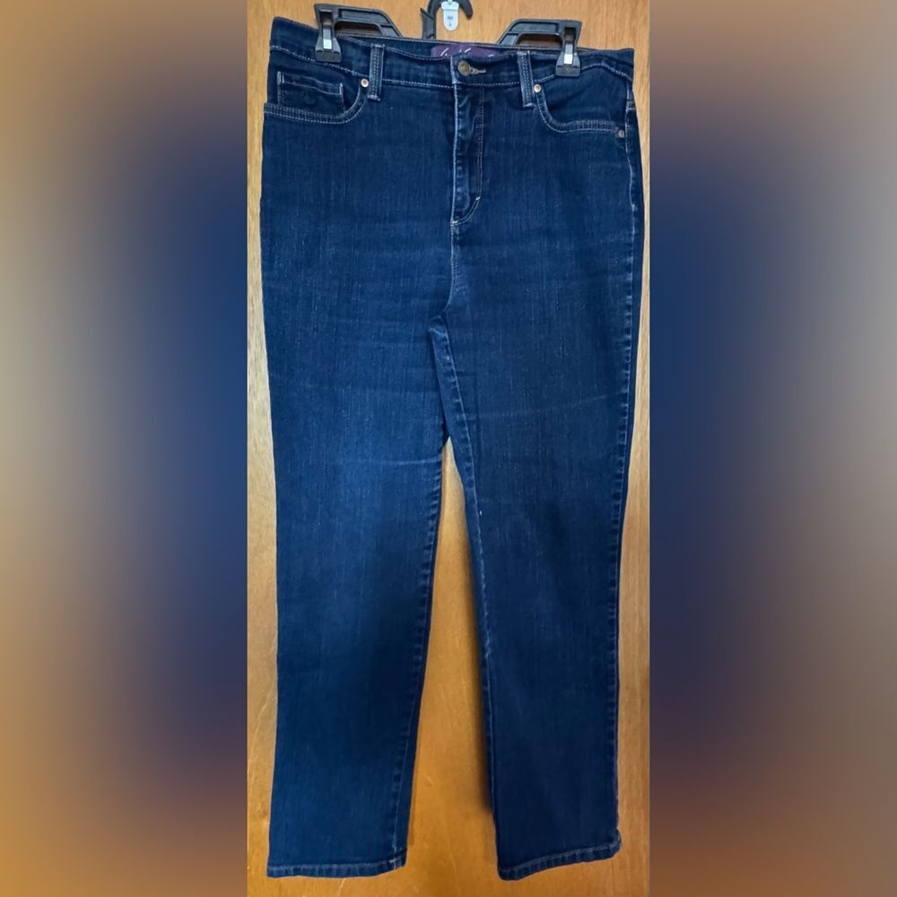 Gloria Vanderbilt Blue Straight Leg Jeans